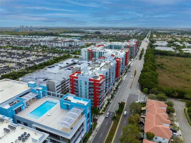 $345,000 | 7751 Northwest 107th Avenue, Unit 422, Doral, FL 33178