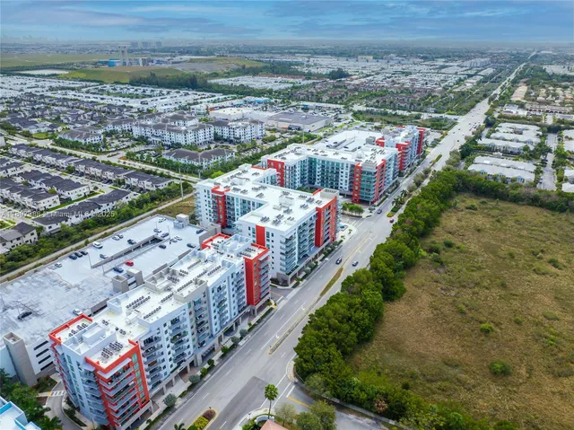 $345,000 | 7751 Northwest 107th Avenue, Unit 422, Doral, FL 33178