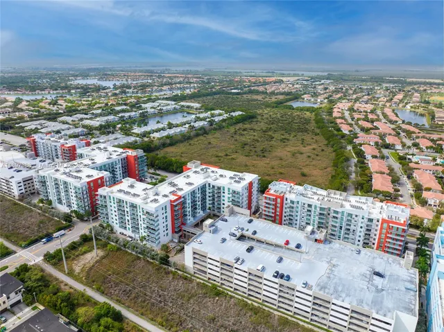 $345,000 | 7751 Northwest 107th Avenue, Unit 422, Doral, FL 33178