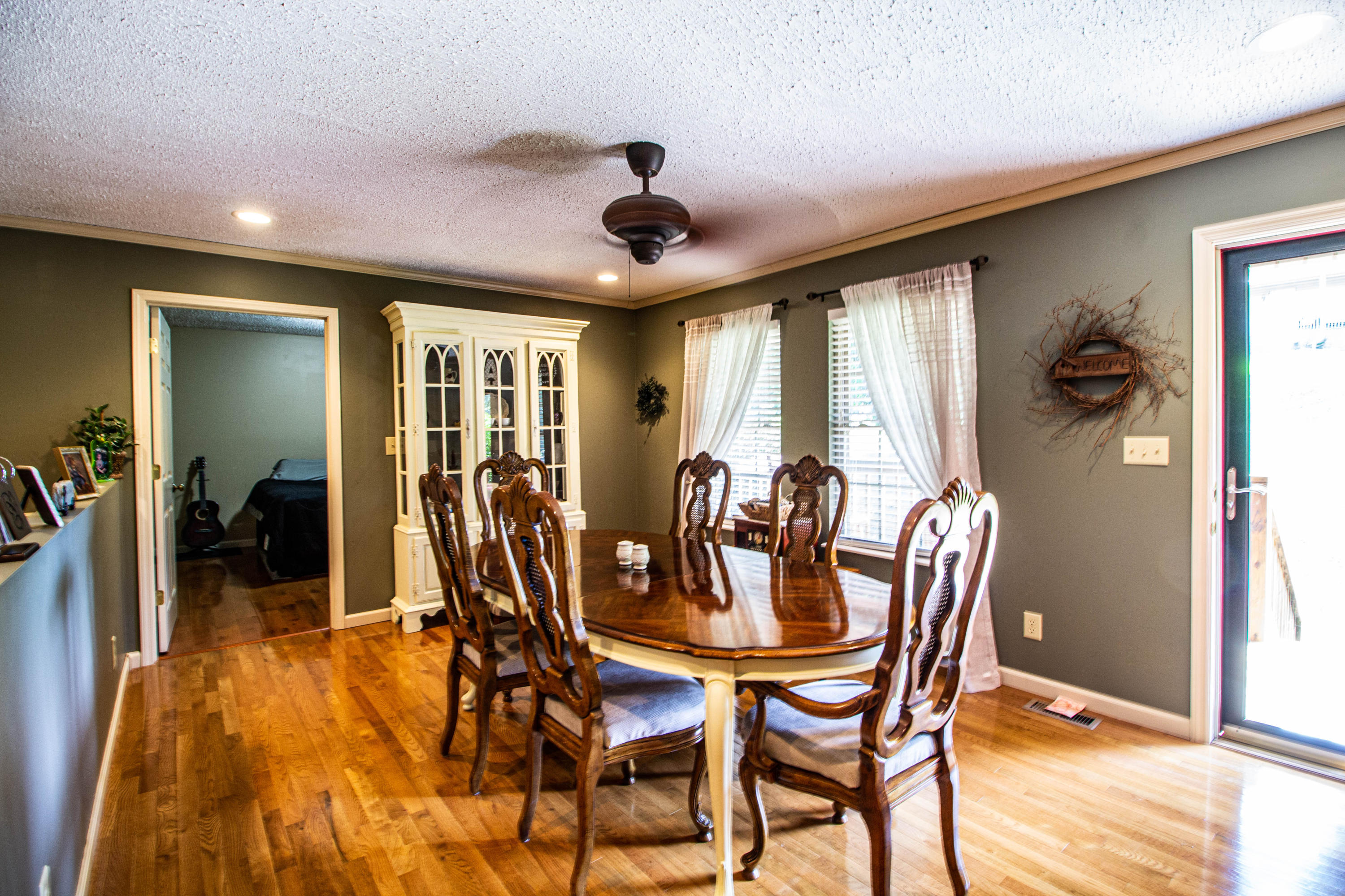 516 East Mountain View Road Corryton, TN 37721 - Photo 6 of 25 IMG_7216