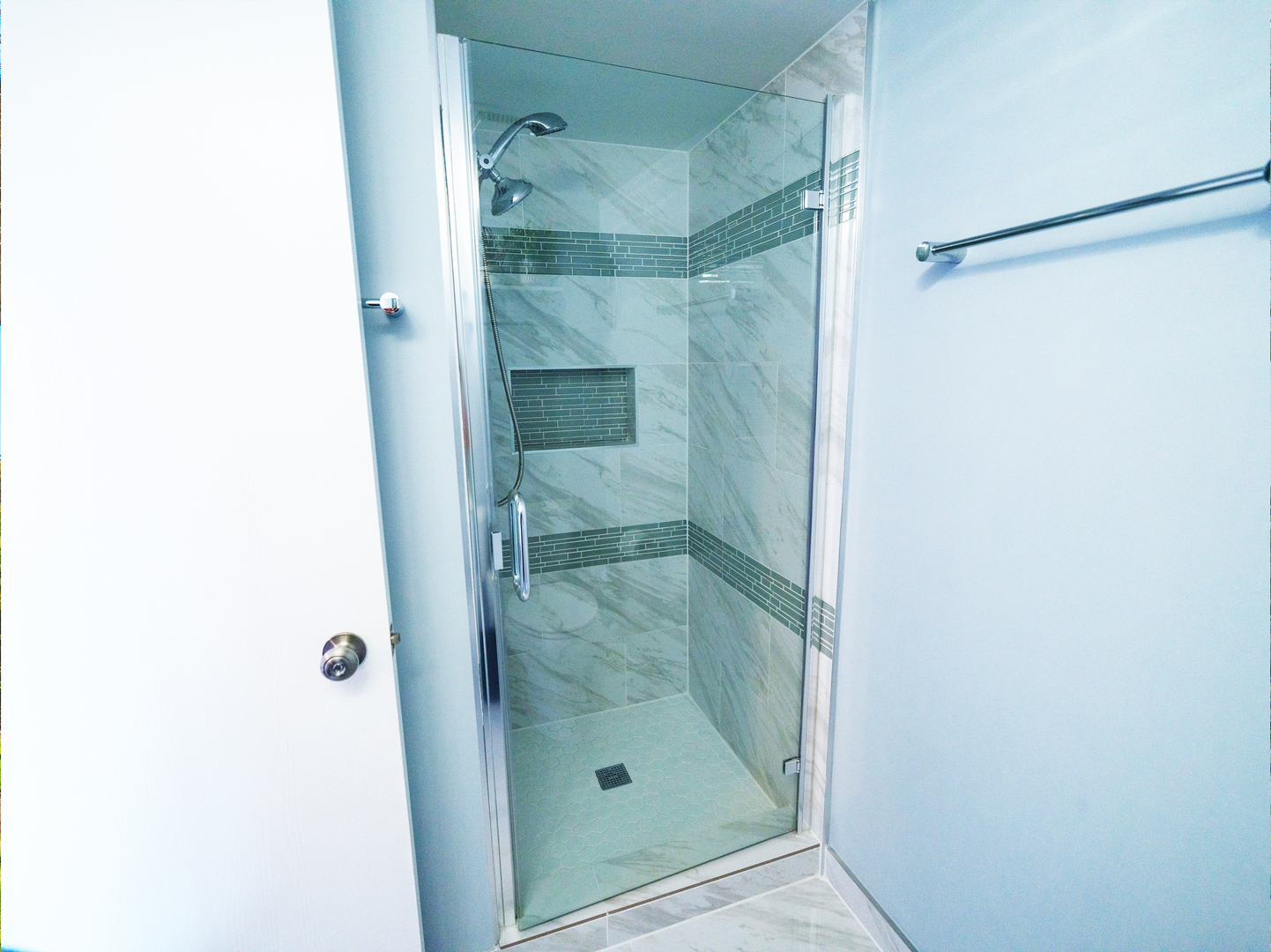 1215 Chalet Road, Unit 200 Naperville, IL 60563 - Photo 9 of 15 a bathroom with a glass shower door
