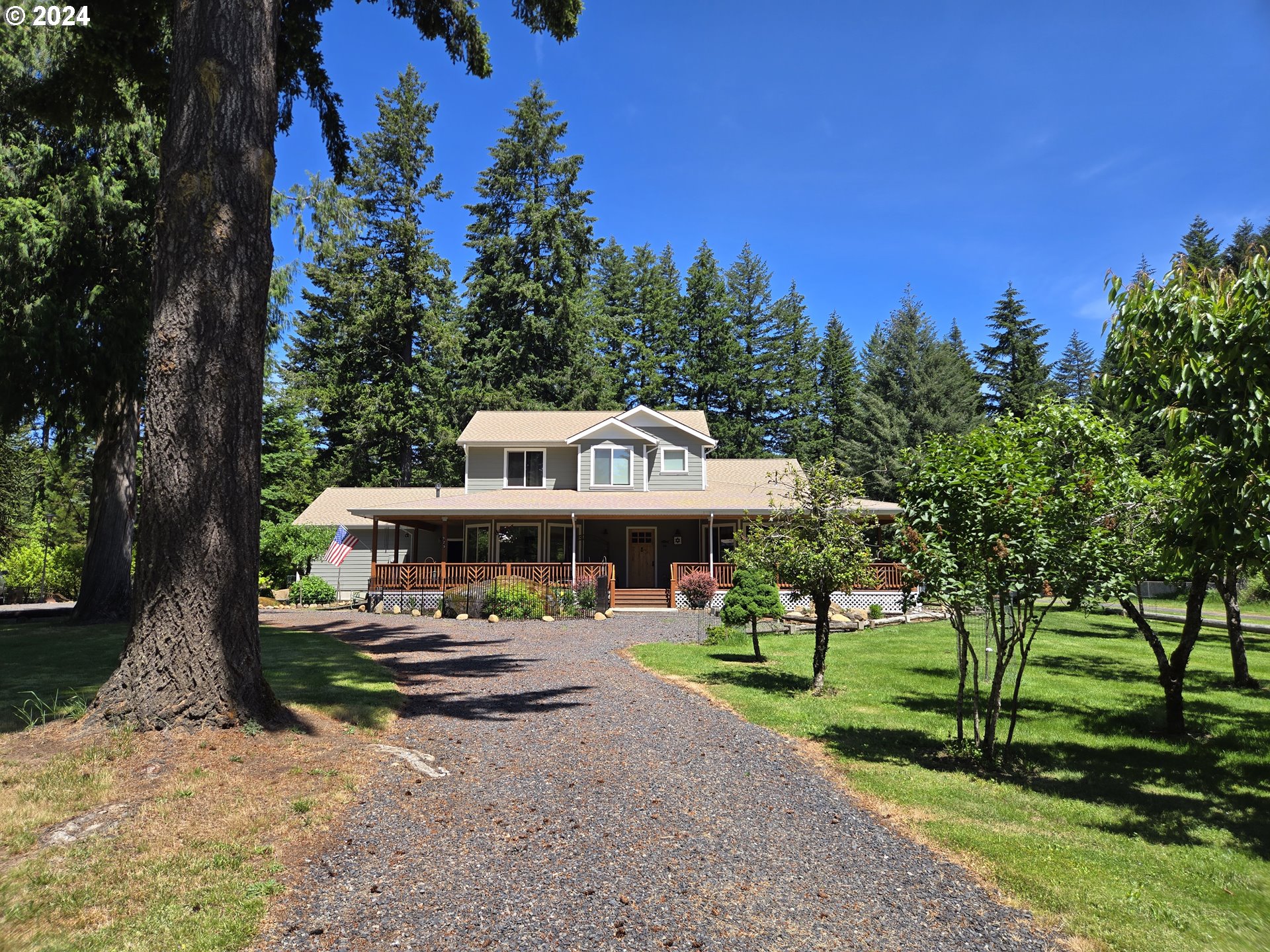 929 1st Falls View Road Stevenson, WA 98648 - Photo 1 of 48