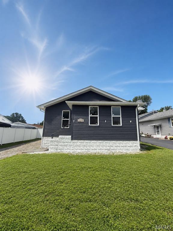 229 West Thomas Street Roxana, IL 62084 - Photo 3 of 22
