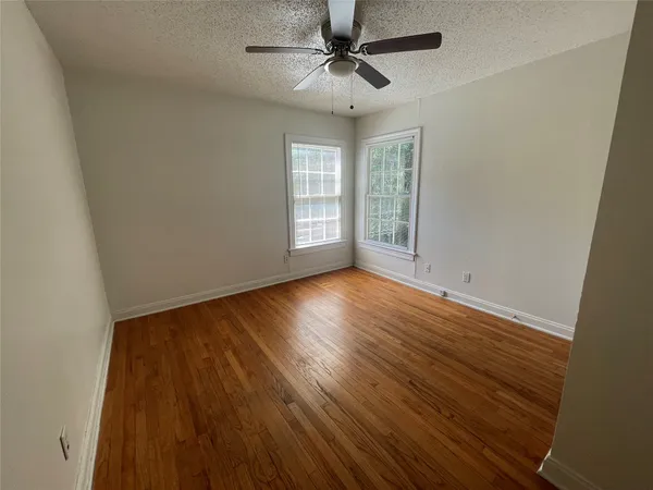 $2,700 | 819 East 31st Street, Austin, TX 78705