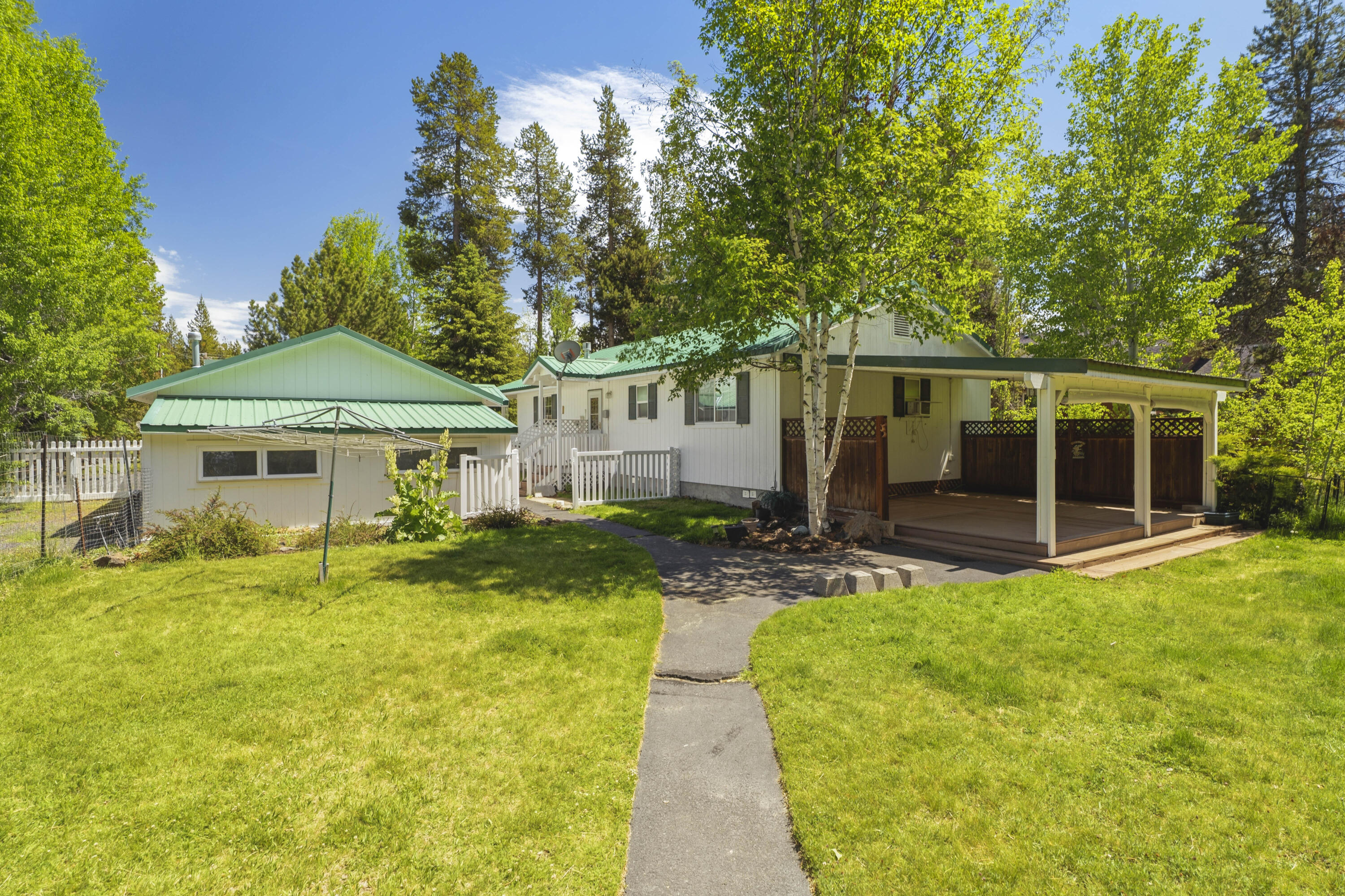 55885 Osprey Road Bend, OR 97707 - Photo 38 of 58 39-Exterior