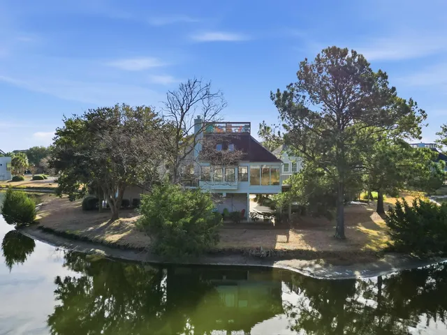 $730,000 | 32 Spottail Lane, Pawleys Island, SC 29585