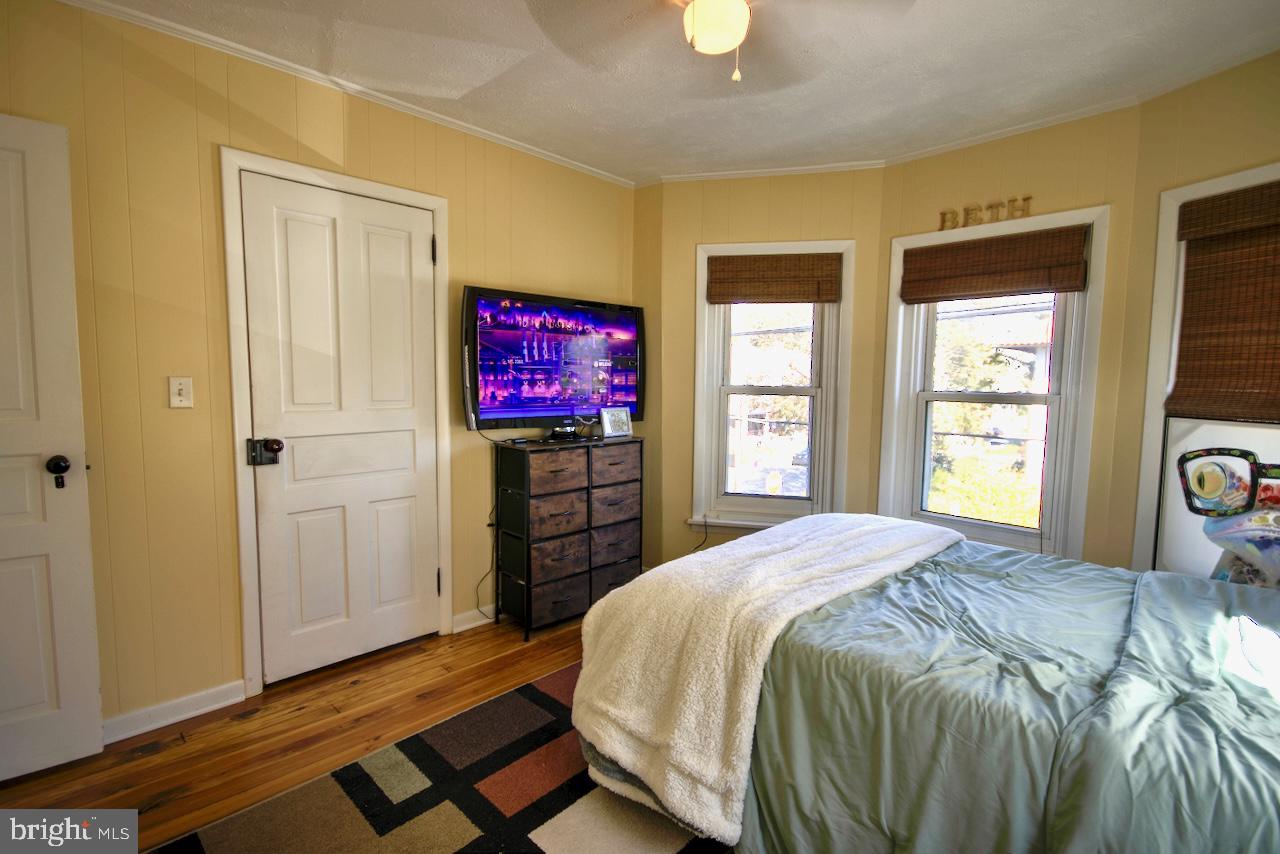 52 North 3rd Street Emmaus, PA 18049 - Photo 11 of 17 Gallery Image 11
