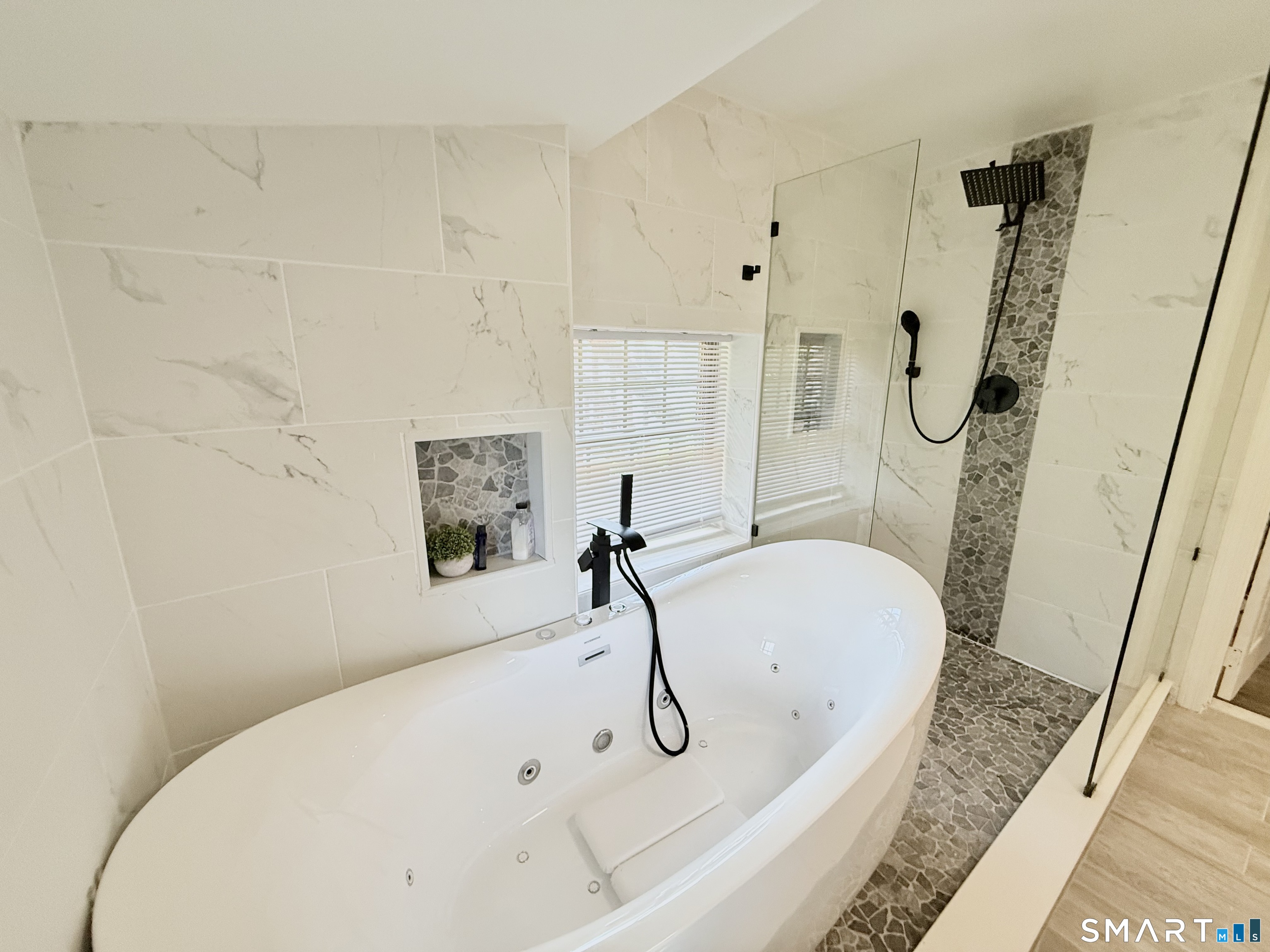 116 River Road, Unit 2 Shelton, CT 06484 - Photo 16 of 20