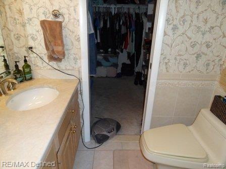 496 Ridgewood Road Rochester, MI 48306 - Photo 9 of 25 Bath