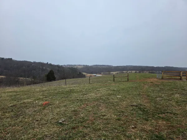 $250,000 | 954 Island Creek Drive, Hillsville, VA 24343