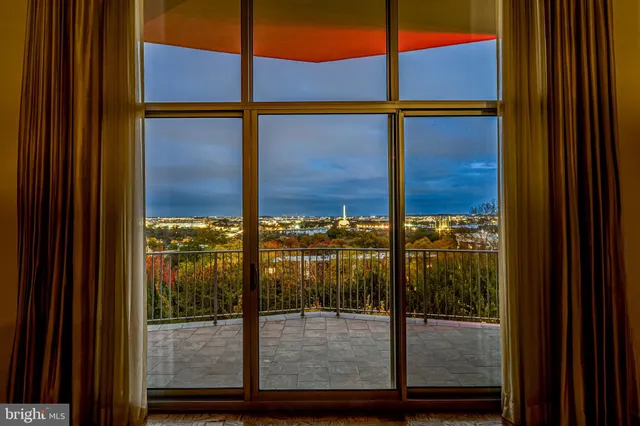 $782,500 | 1200 North Nash Street, Unit 549, Arlington, VA 22209