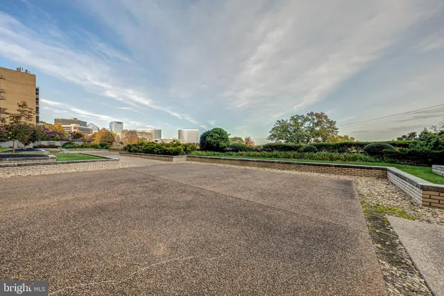 $782,500 | 1200 North Nash Street, Unit 549, Arlington, VA 22209