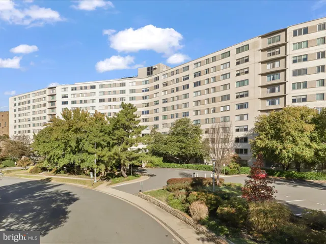 $782,500 | 1200 North Nash Street, Unit 549, Arlington, VA 22209