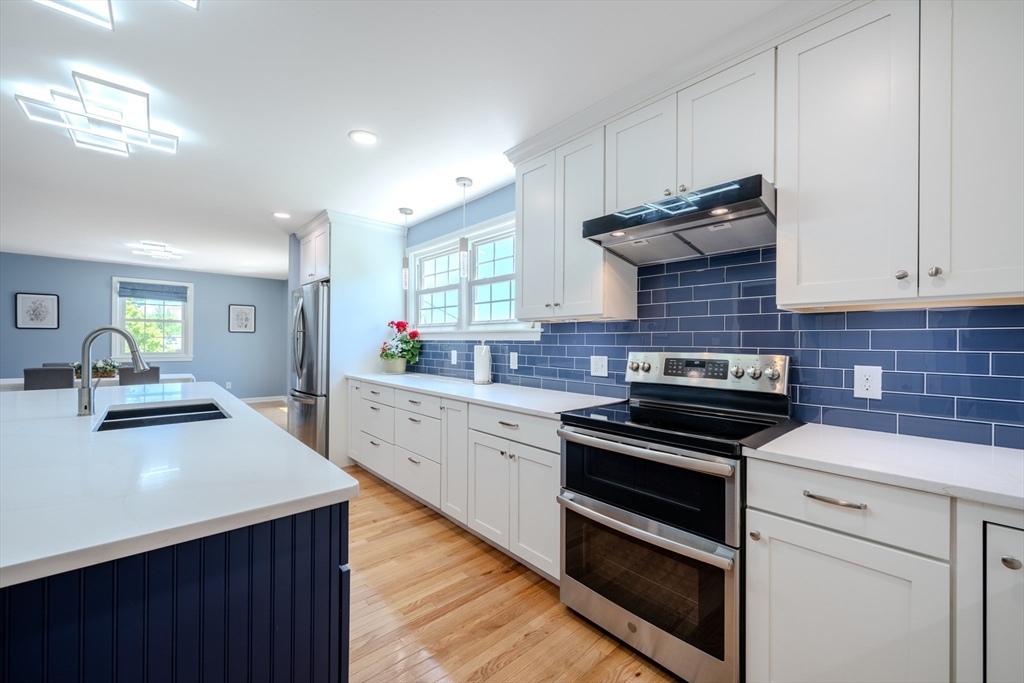 200 Pine Hill Road Chelmsford, MA 01824 - Photo 8 of 42 Gallery Image 8
