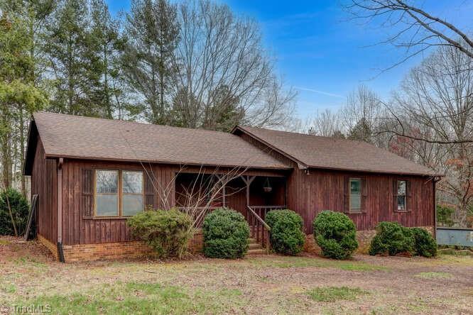 831 Wiley Lewis Road Greensboro, NC 27406 - Photo 1 of 20 Front of house