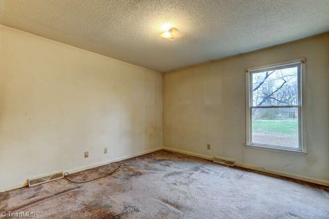831 Wiley Lewis Road Greensboro, NC 27406 - Photo 16 of 20 2 bedroom