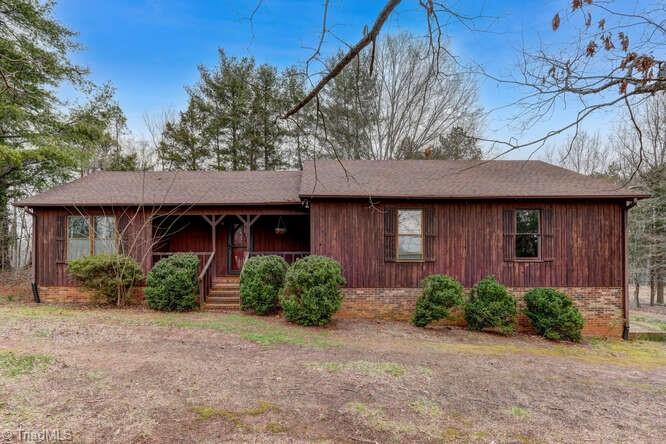 831 Wiley Lewis Road Greensboro, NC 27406 - Photo 5 of 20 Front of house