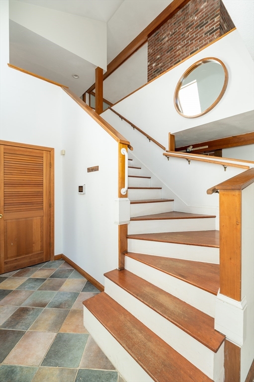 45-43 Englewood Road Gloucester, MA 01930 - Photo 2 of 37