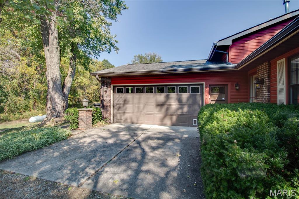 23850 Green Acres Road Dow, IL 62022 - Photo 12 of 58