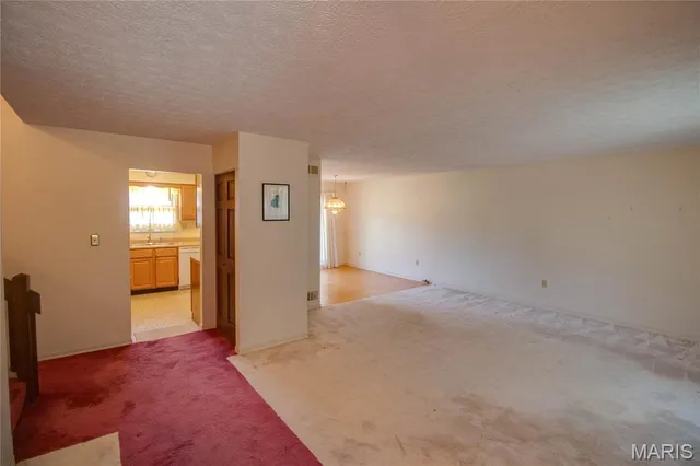 $330,000 | 23850 Green Acres Road, Dow, IL 62022