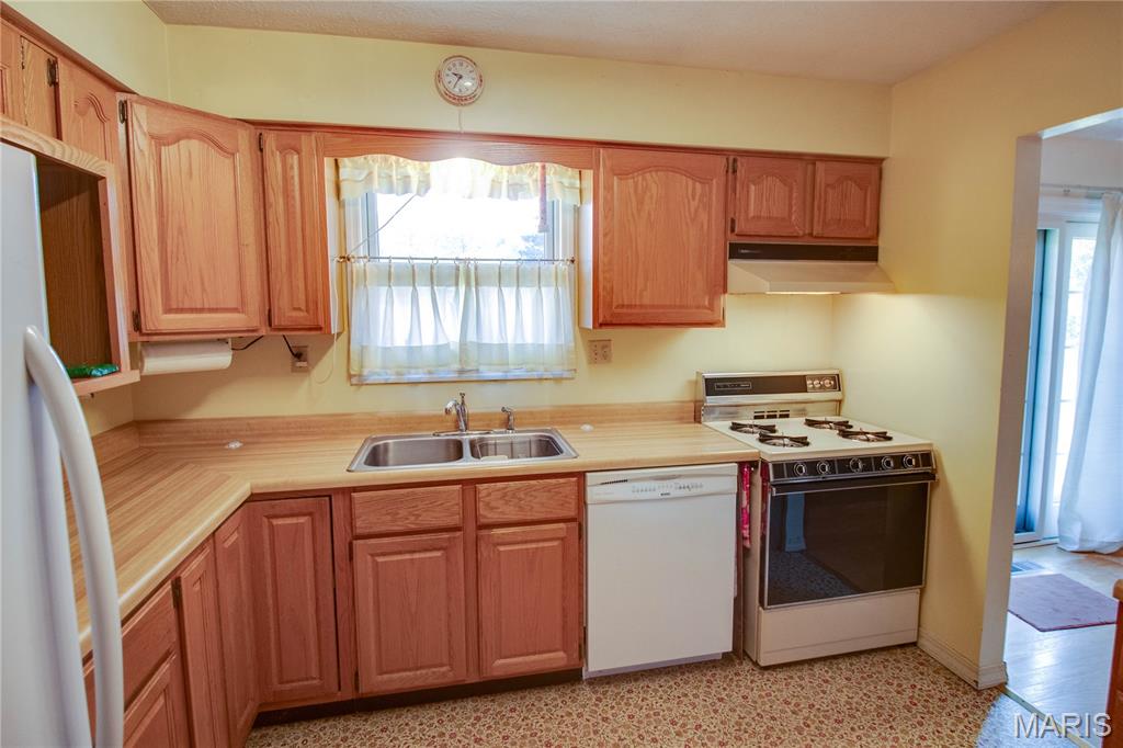 23850 Green Acres Road Dow, IL 62022 - Photo 19 of 58