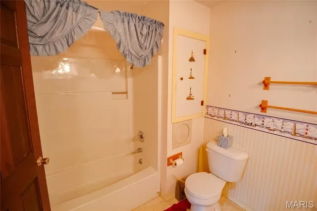 $330,000 | 23850 Green Acres Road, Dow, IL 62022