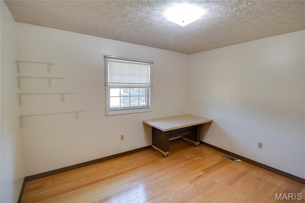 23850 Green Acres Road Dow, IL 62022 - Photo 33 of 58