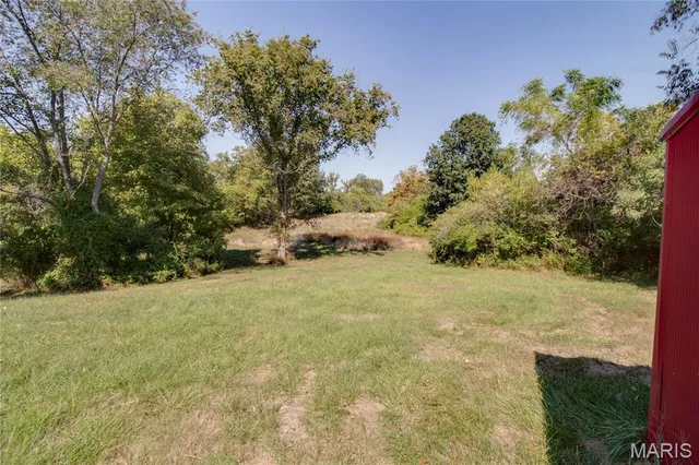 $330,000 | 23850 Green Acres Road, Dow, IL 62022