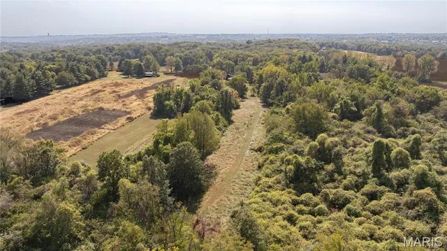 $330,000 | 23850 Green Acres Road, Dow, IL 62022