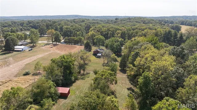 $330,000 | 23850 Green Acres Road, Dow, IL 62022