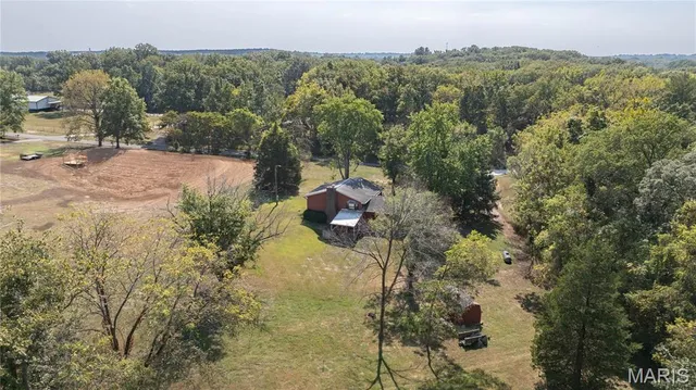 $330,000 | 23850 Green Acres Road, Dow, IL 62022