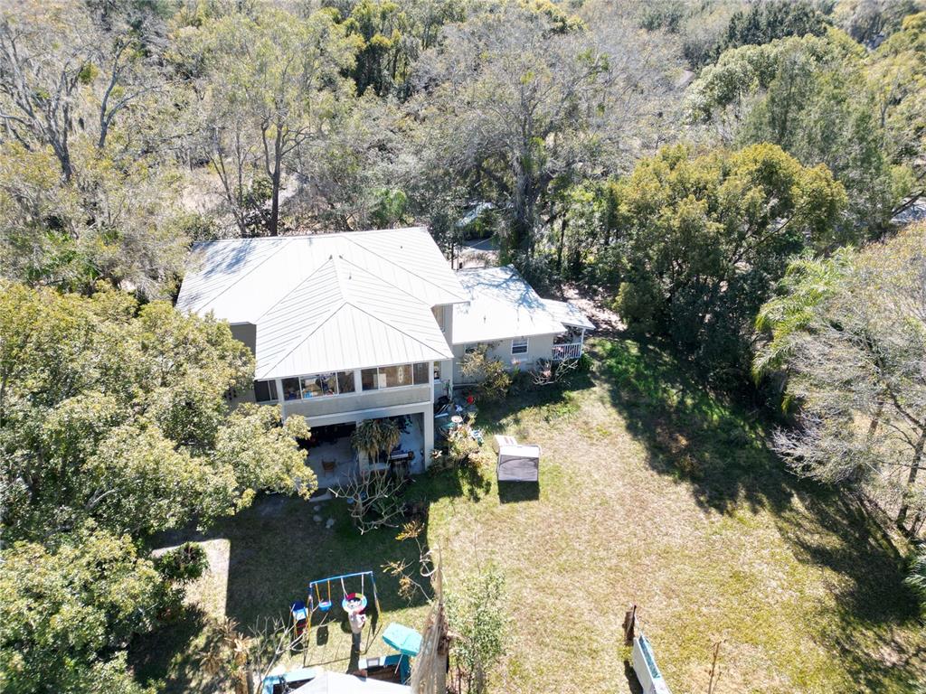 209 Dennison Road Lutz, FL 33549 - Photo 31 of 35