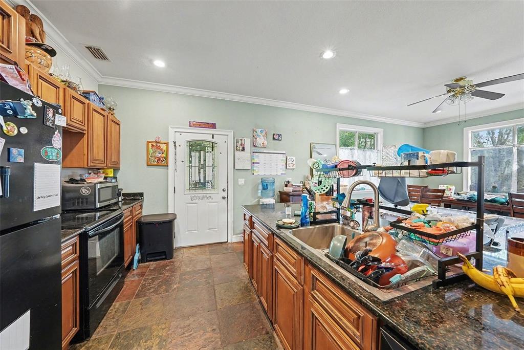 209 Dennison Road Lutz, FL 33549 - Photo 9 of 35