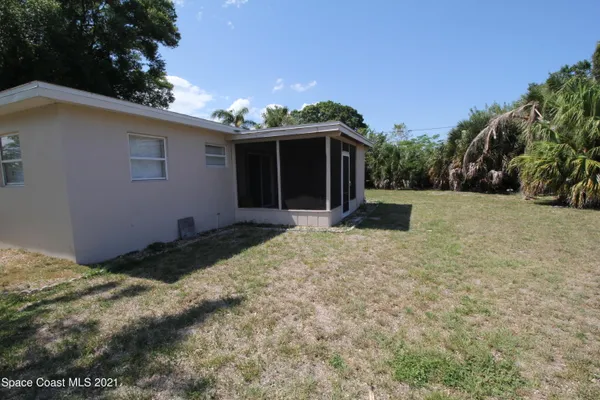 $1,700 | 2919 Rollins Street, Melbourne, FL 32901