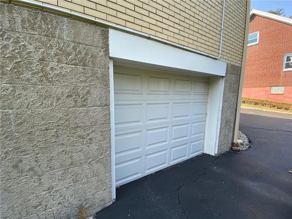 153 Duff Road Pittsburgh, PA 15235 - Photo 6 of 24 Gallery Image 6