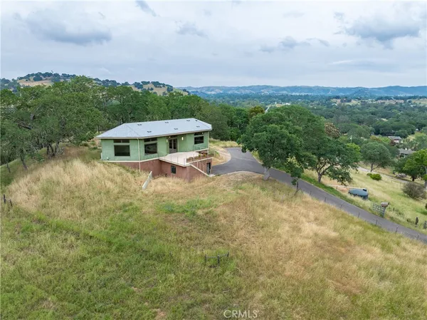 $1,235,000 | 8140 Castenada Lane, Atascadero, CA 93422