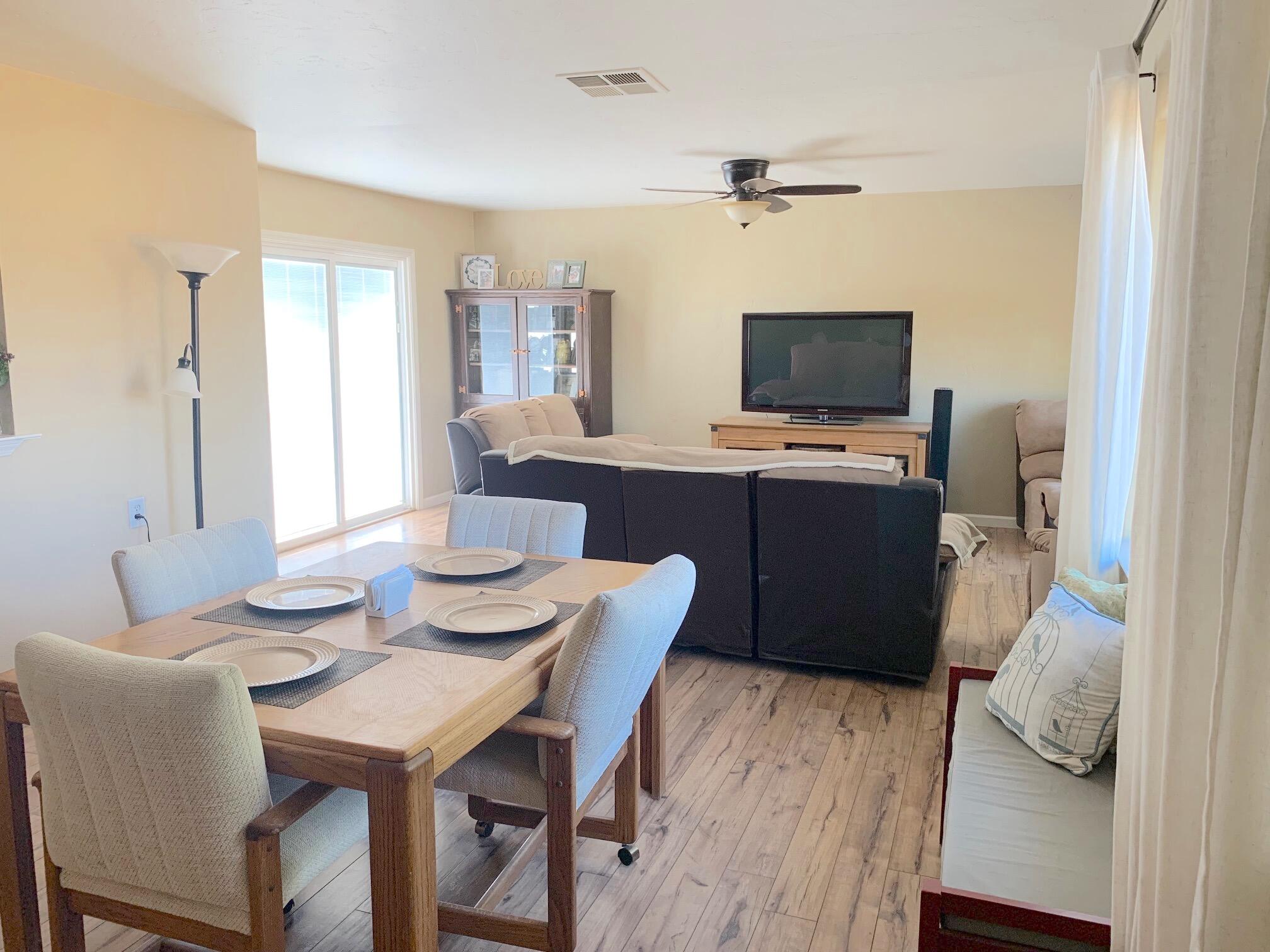 2403 Wakefield Avenue Reedley, CA 93654 - Photo 5 of 26 IMG_2383-1