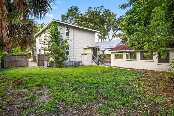 $2,200 | 809 East Baker Street, Unit A, Tampa, FL 33603
