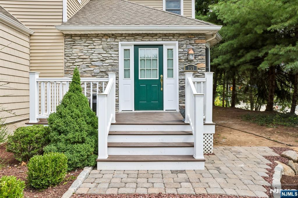 757 Kinderkamack Road Oradell, NJ 07649 - Photo 2 of 50