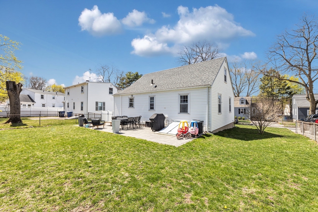 52 Badger Road Boston, MA 02136 - Photo 19 of 24 Gallery Image 19