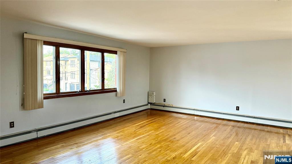 844 Elizabeth Street, Unit 2 Ridgefield, NJ 07657 - Photo 6 of 22