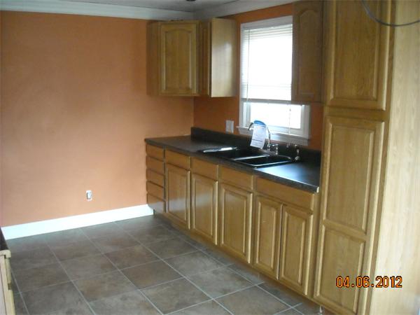 165 Fiberloid Street Springfield, MA 01151 - Photo 3 of 12 Gallery Image 3