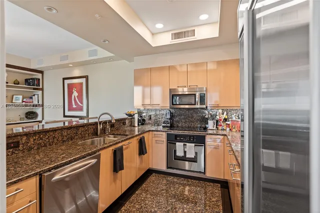 $1,999,999 | 3350 Southwest 27th Avenue, Unit PH2203, Coconut Grove, FL 33133