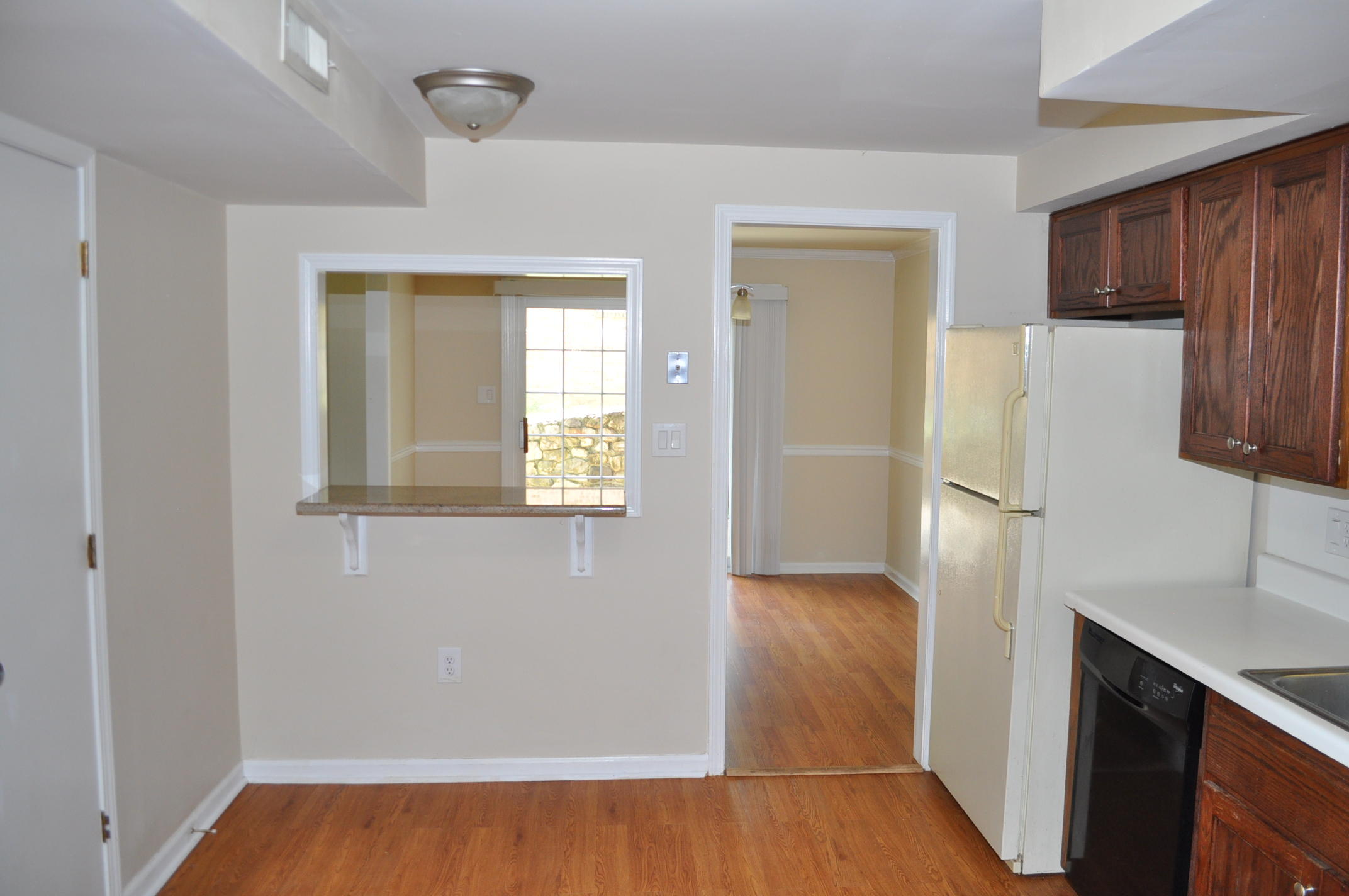 6111 Burnham Road Roanoke, VA 24018 - Photo 4 of 14 DSC_0638