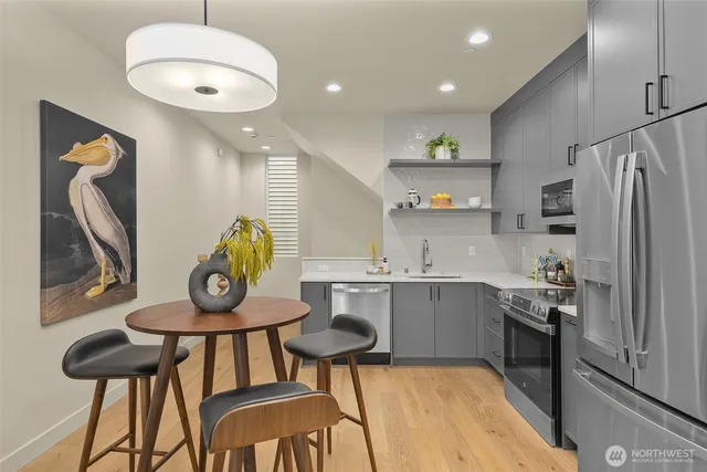 $799,000 | 1110 B 34th Avenue, Seattle, WA 98122