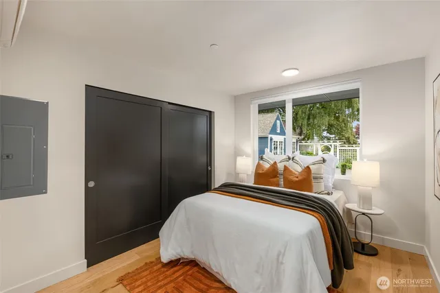 $799,000 | 1110 B 34th Avenue, Seattle, WA 98122