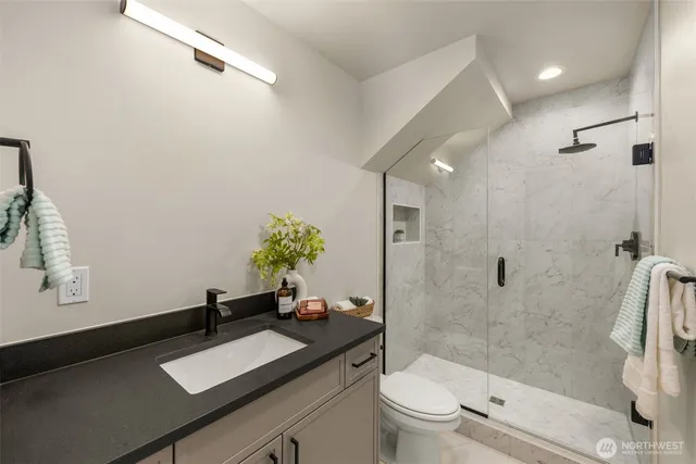 $799,000 | 1110 B 34th Avenue, Seattle, WA 98122