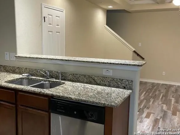 $1,400 | 5011 Flipper Drive, San Antonio, TX 78238