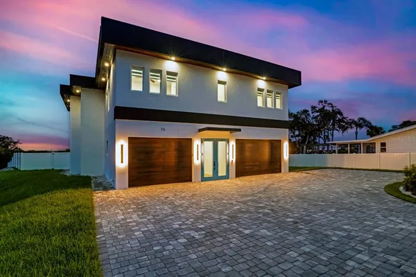 $8,000 | 711 Tropical Drive, Bradenton, FL 34208