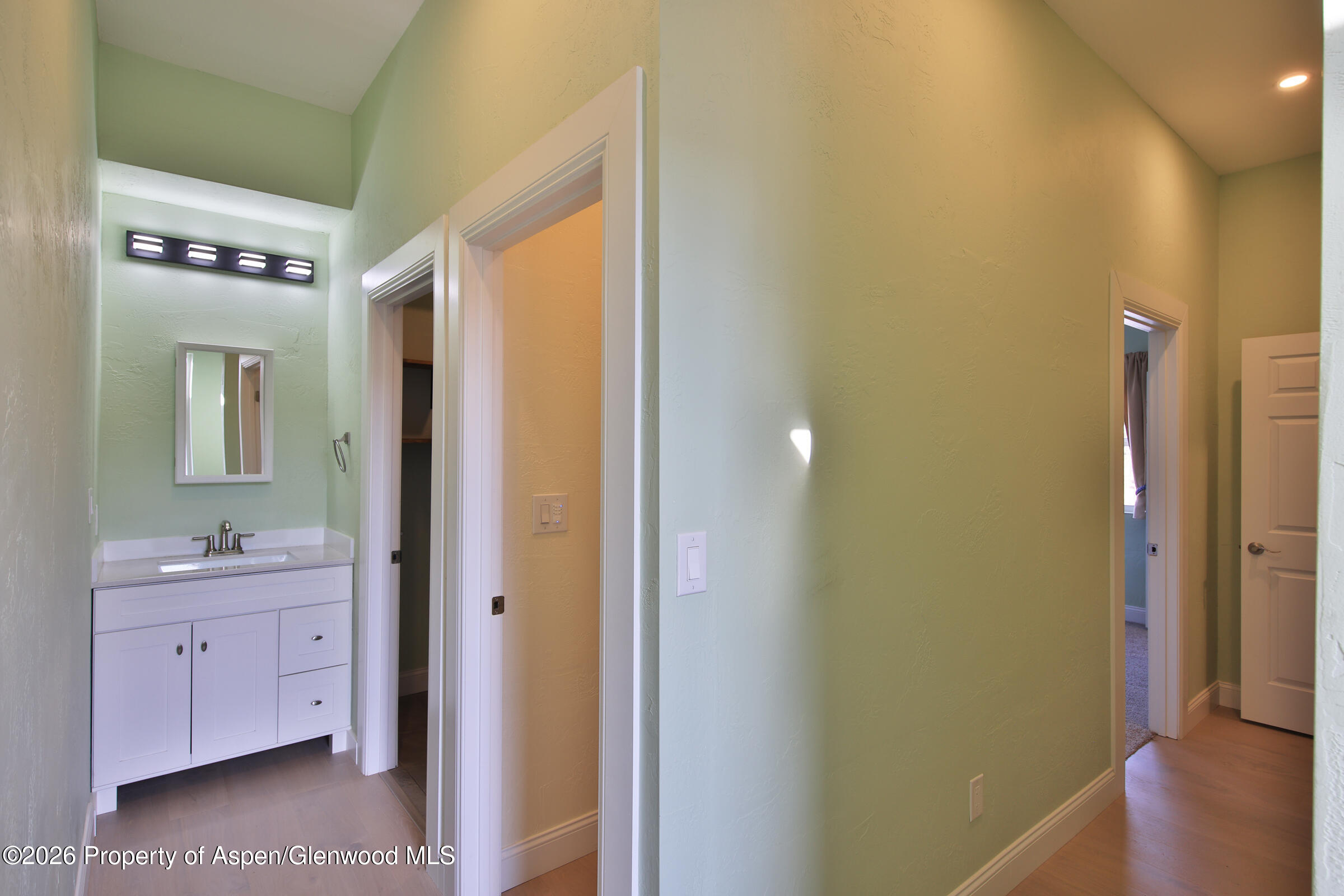 15086 45 45 1/2 Road De Beque, CO 81630 - Photo 12 of 40 a bathroom with a sink and a mirror